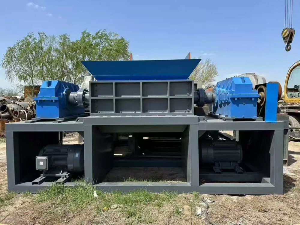 Used 1600 Type Double Shaft Shredder | Maanshan Made
